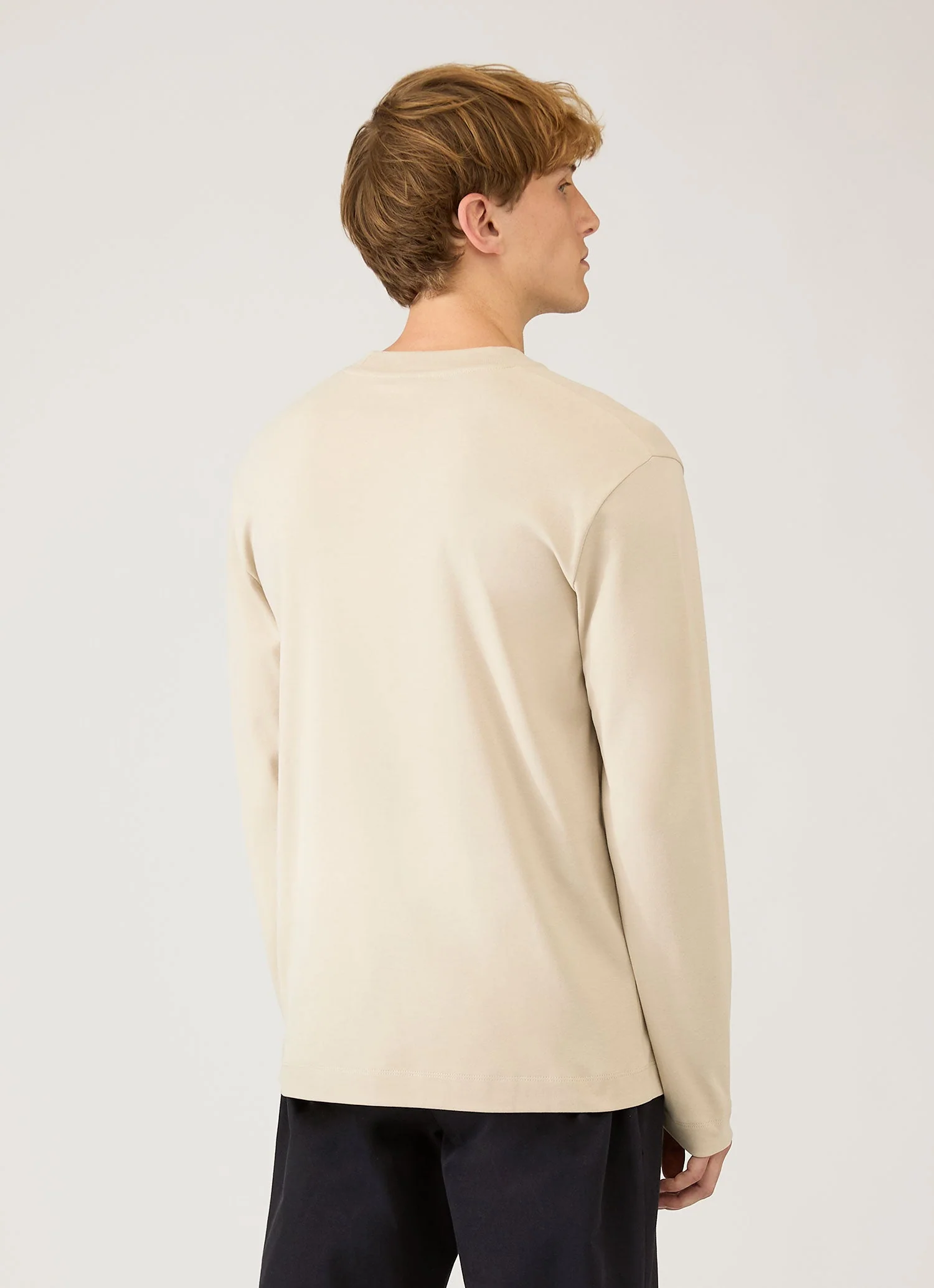 Men's Long Sleeve Heavyweight T-shirt in Hazelwood - Image 5