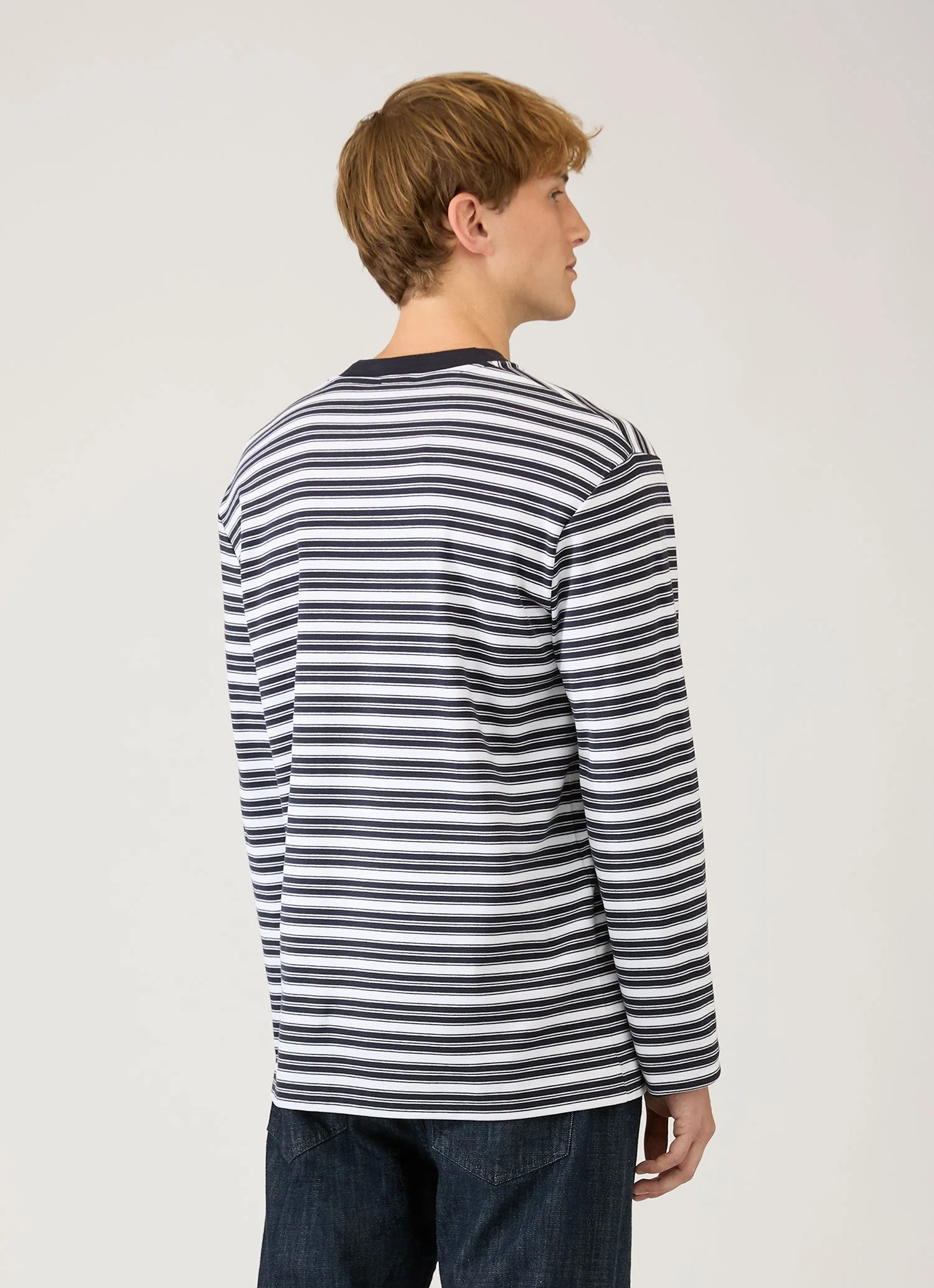 Men's Long Sleeve Heavyweight T-shirt in White/Navy - Image 5