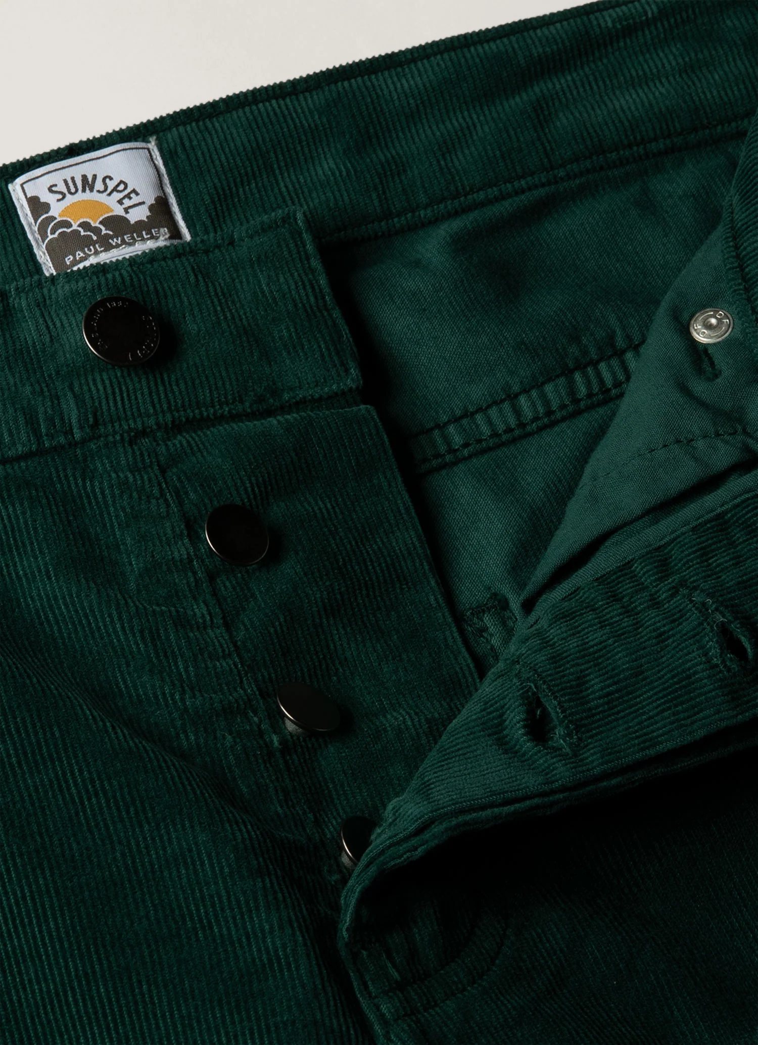 Men's Sunspel x Paul Weller Corduroy Trouser in Forest - Image 4