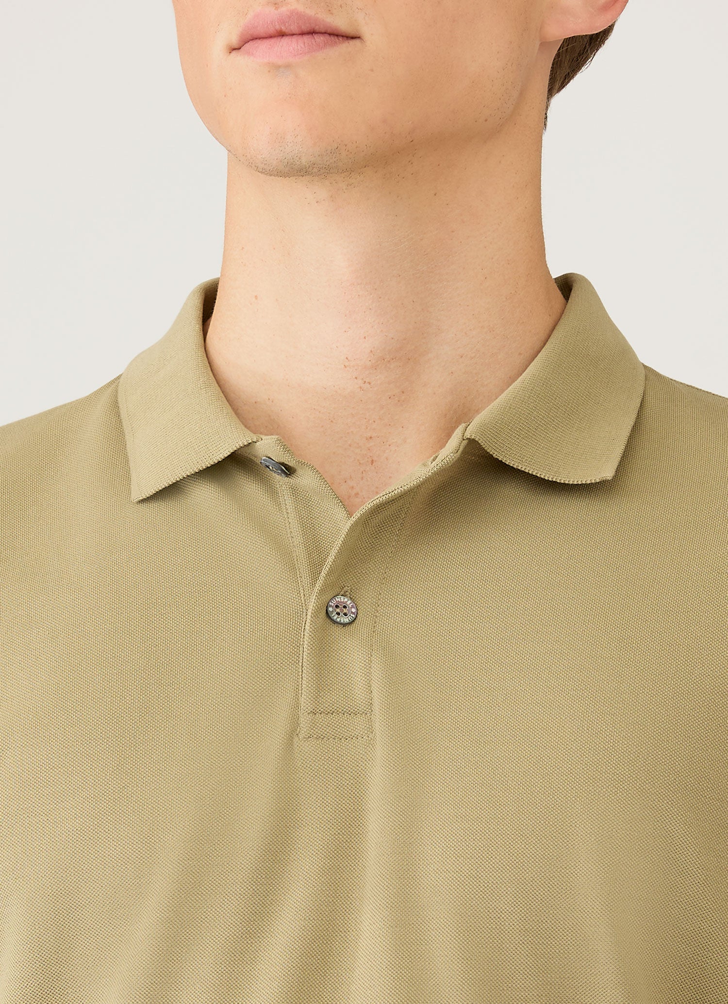 Men's Piqué Polo Shirt in Pistachio - Image 6