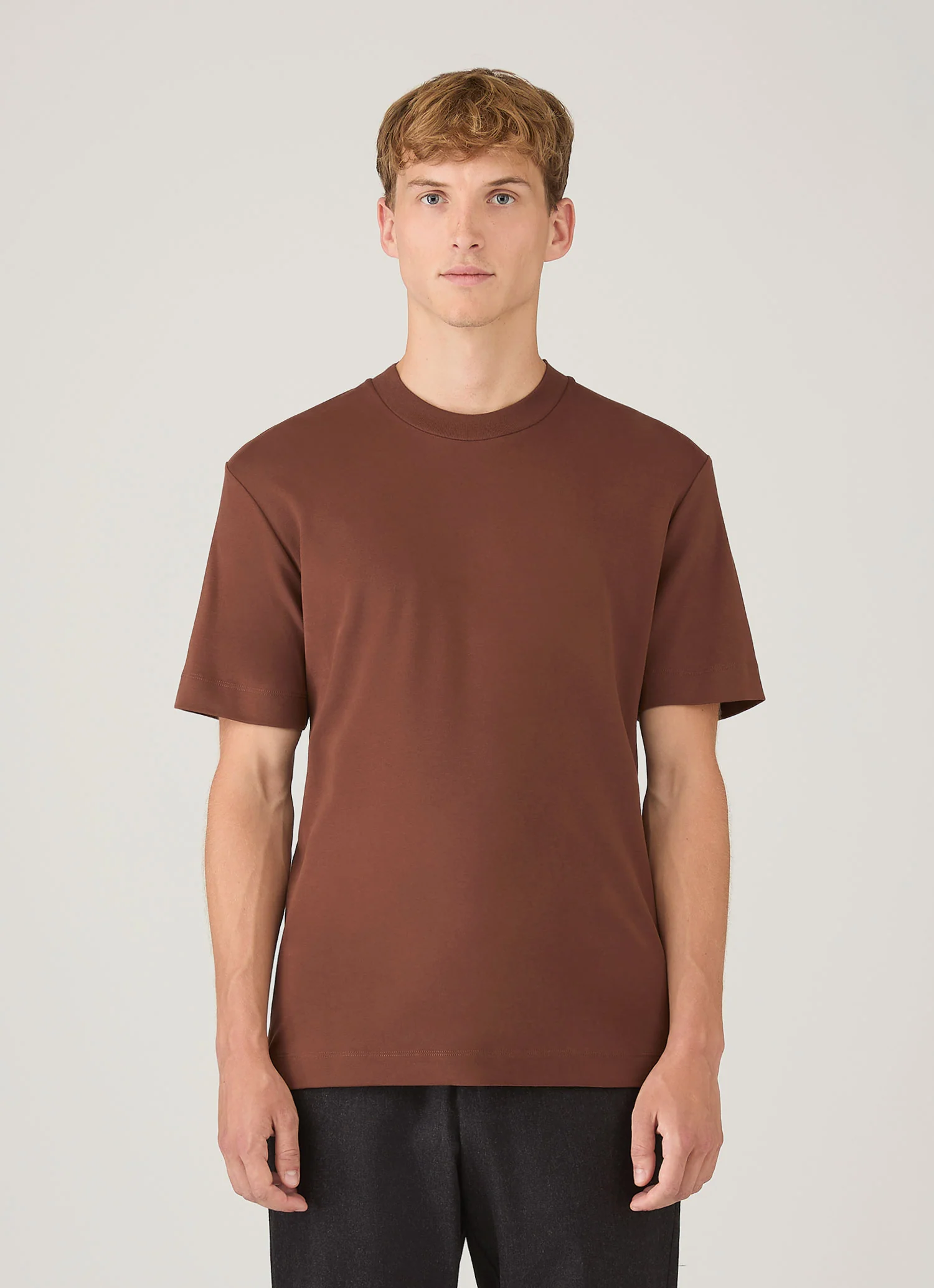 Men's Relaxed Fit Heavyweight T-shirt in Conker Brown - Image 2