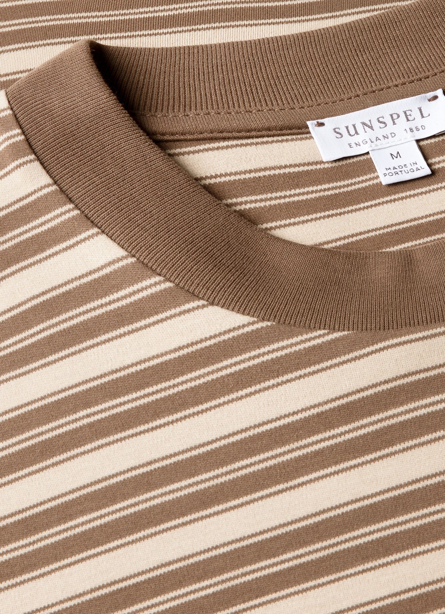 Men's Relaxed Fit Heavyweight T-shirt in Hazelwood/Dark Cedar - Image 4