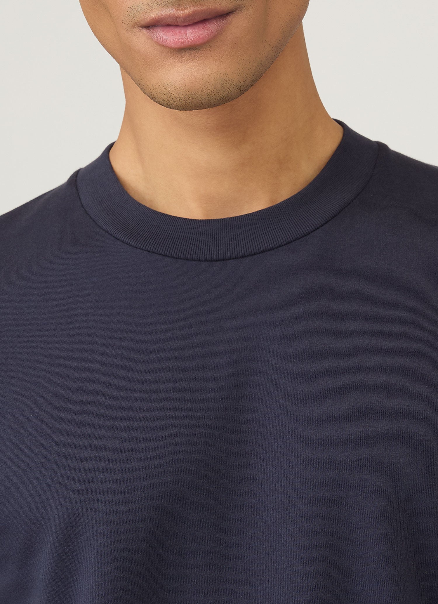 Men's Relaxed Fit Heavyweight T-shirt in Navy - Image 6