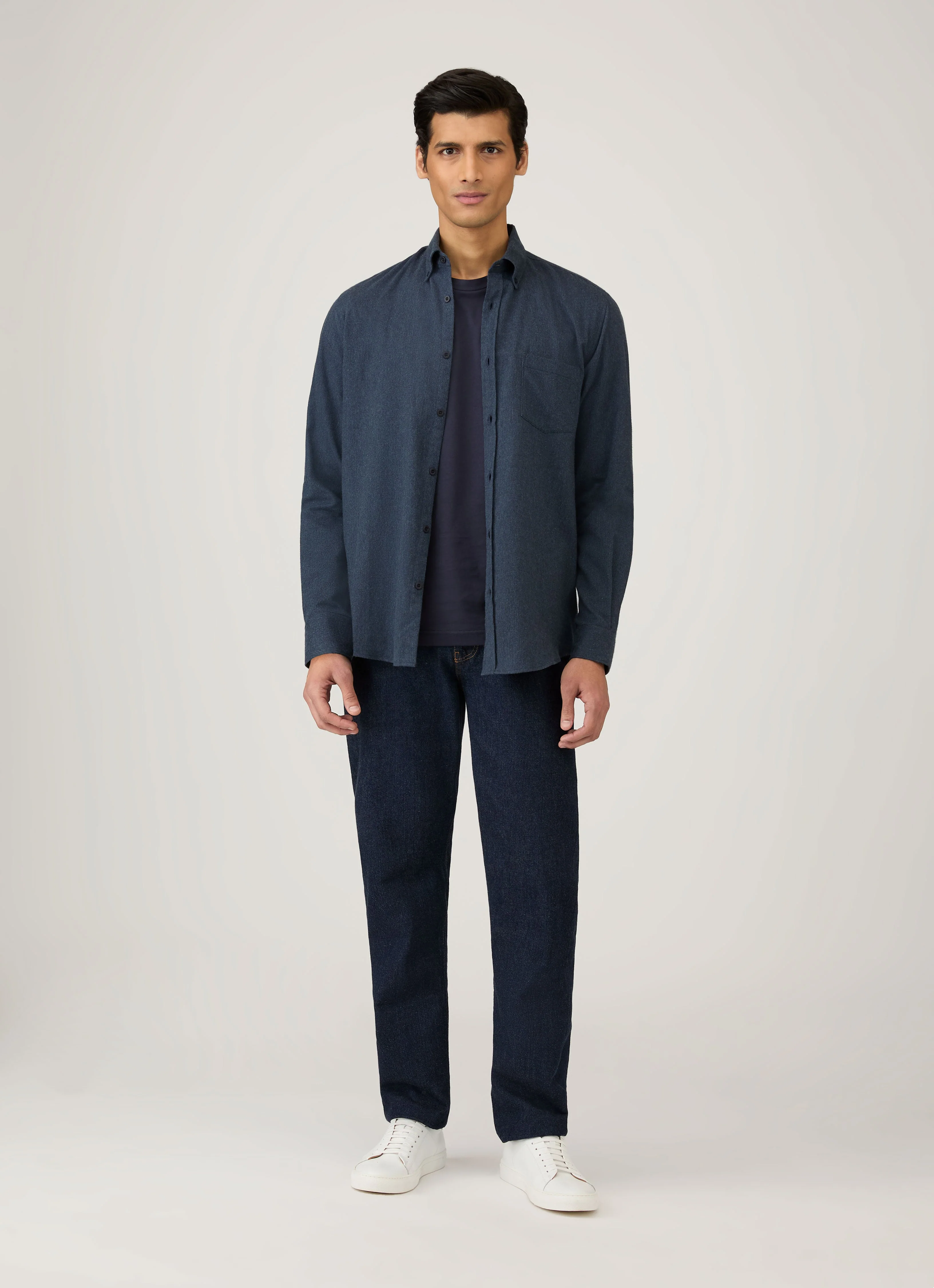Men's Riviera T-shirt in Navy - Image 3