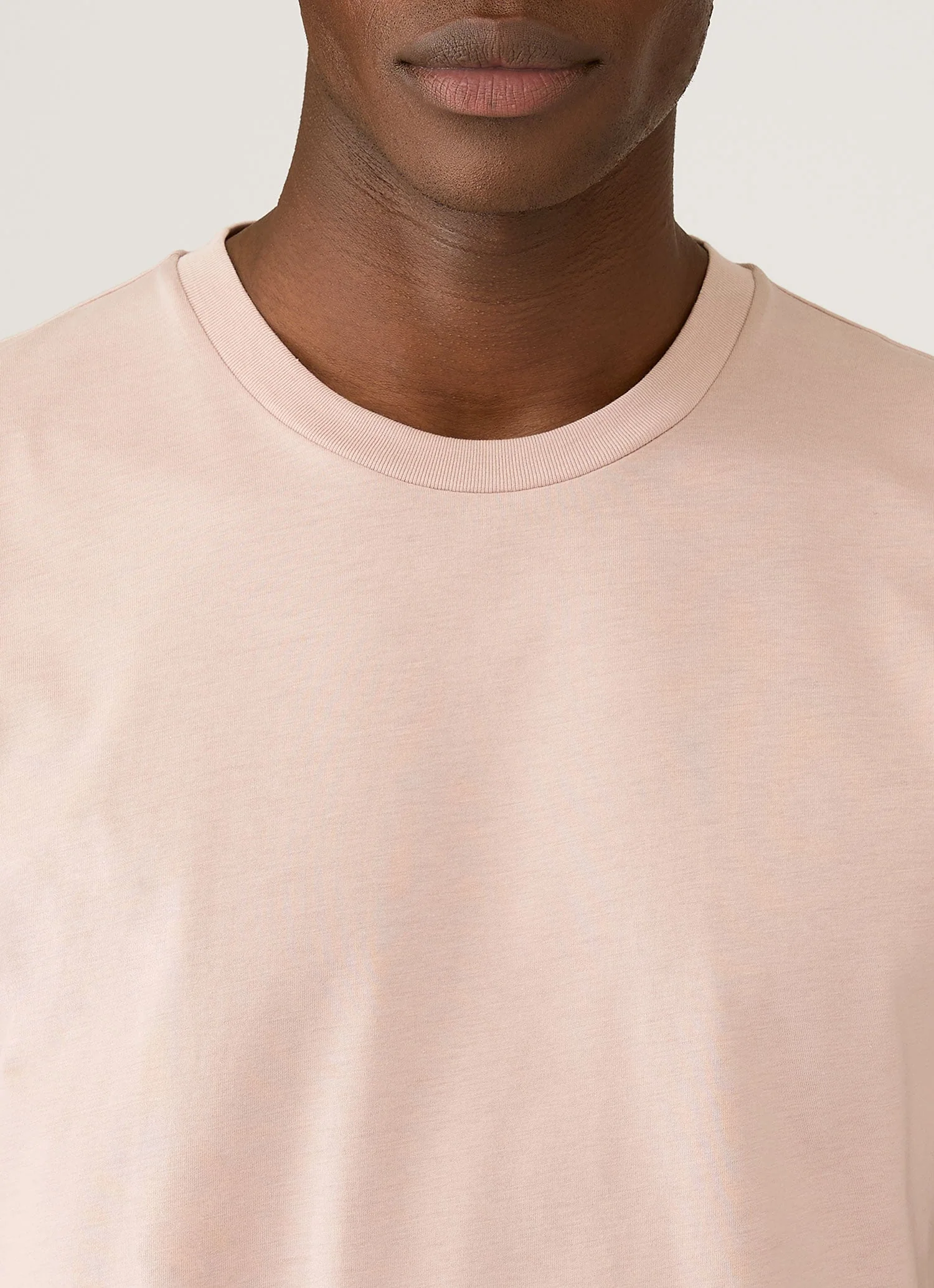 Men's Riviera Midweight T-shirt in Pale Pink - Image 6