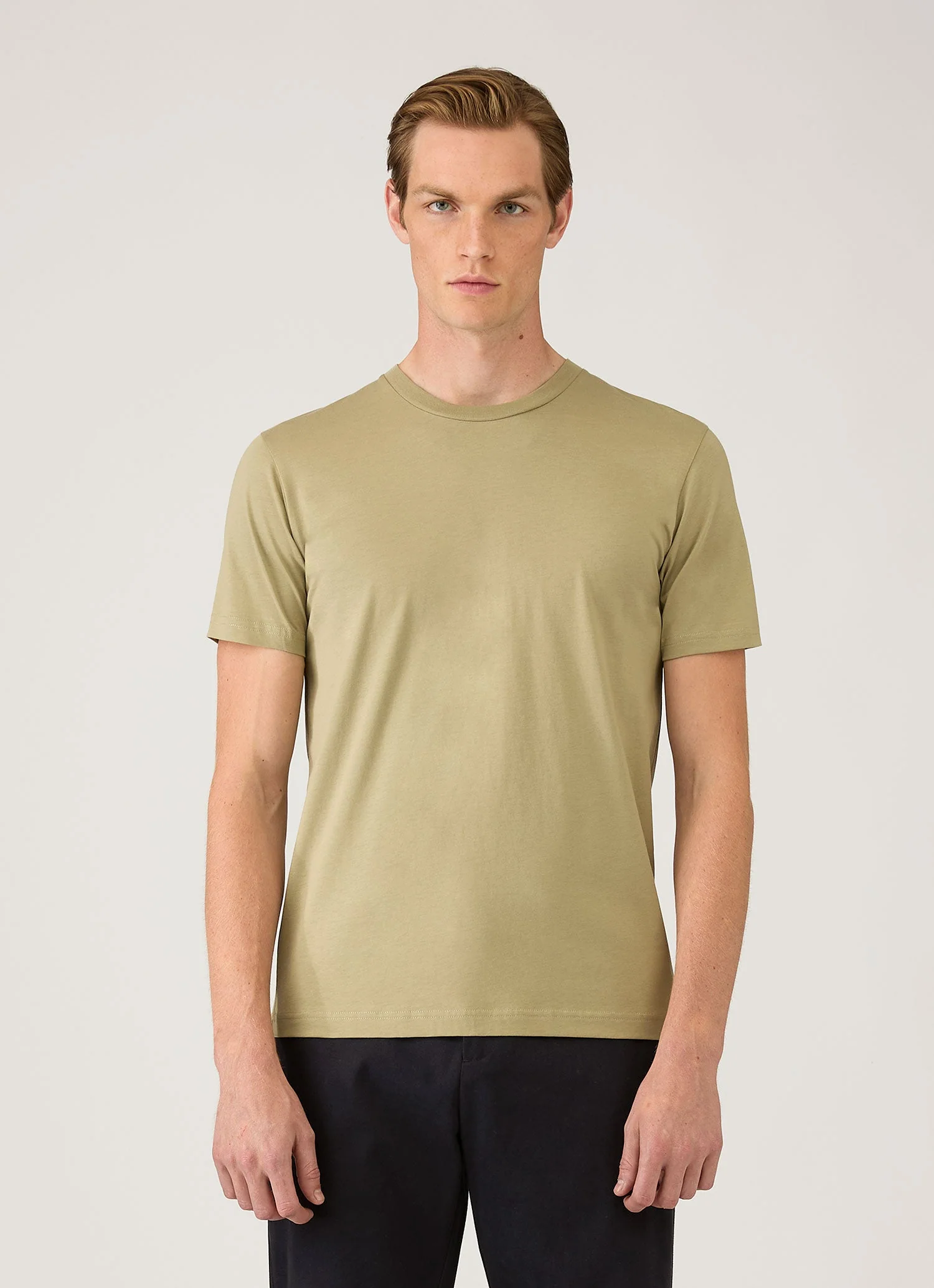 Men's Riviera Midweight T-shirt in Pistachio - Image 2