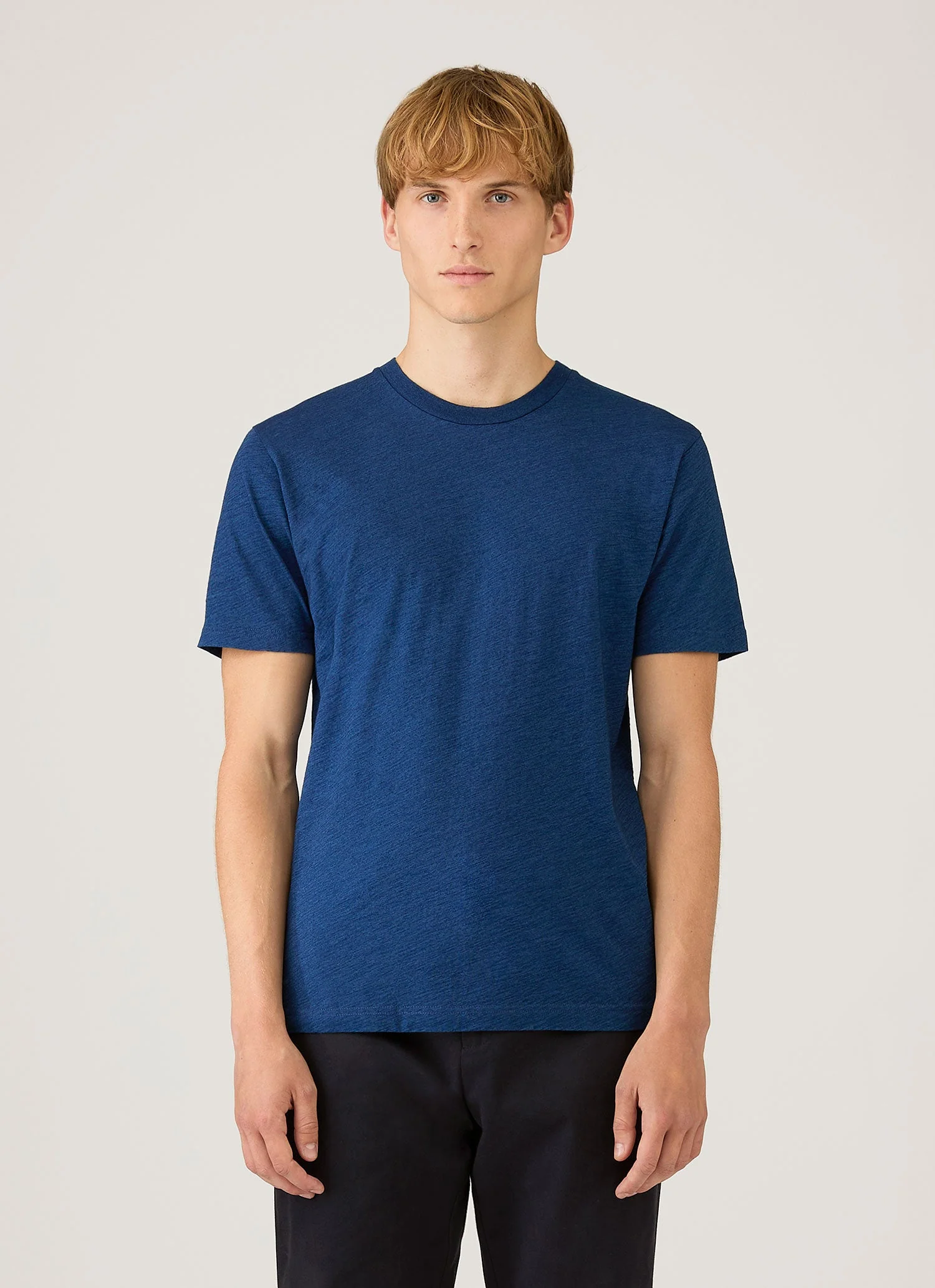 Men's Riviera Midweight T-shirt in Real Indigo - Image 2