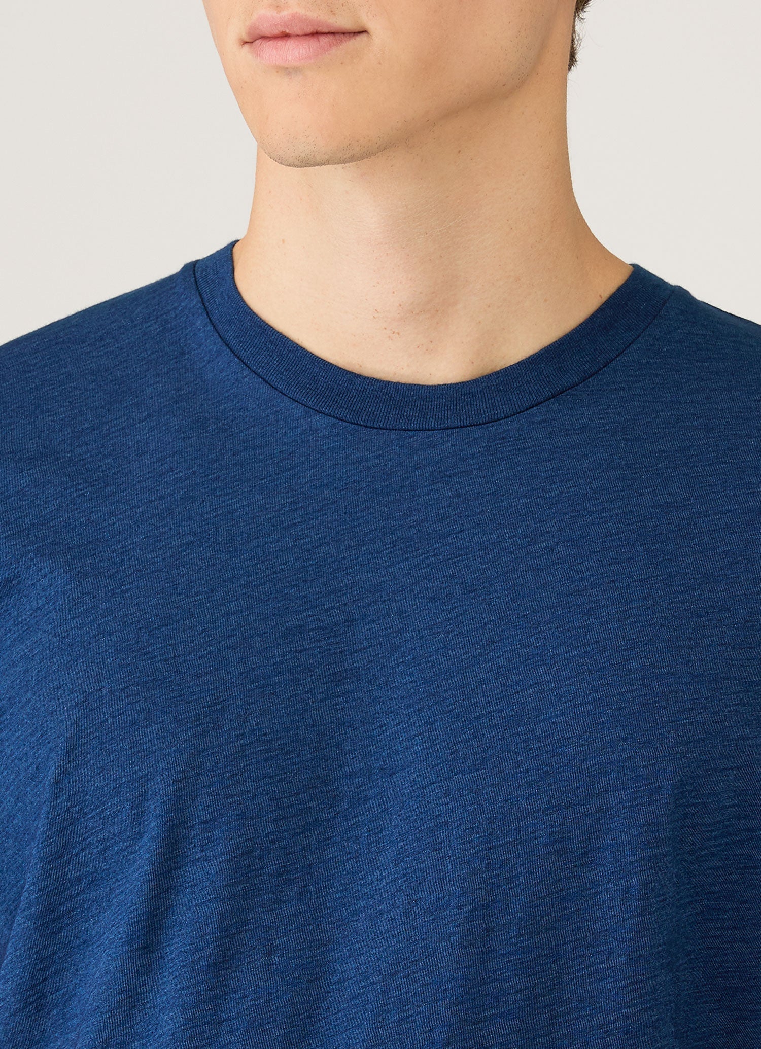 Men's Riviera Midweight T-shirt in Real Indigo - Image 6