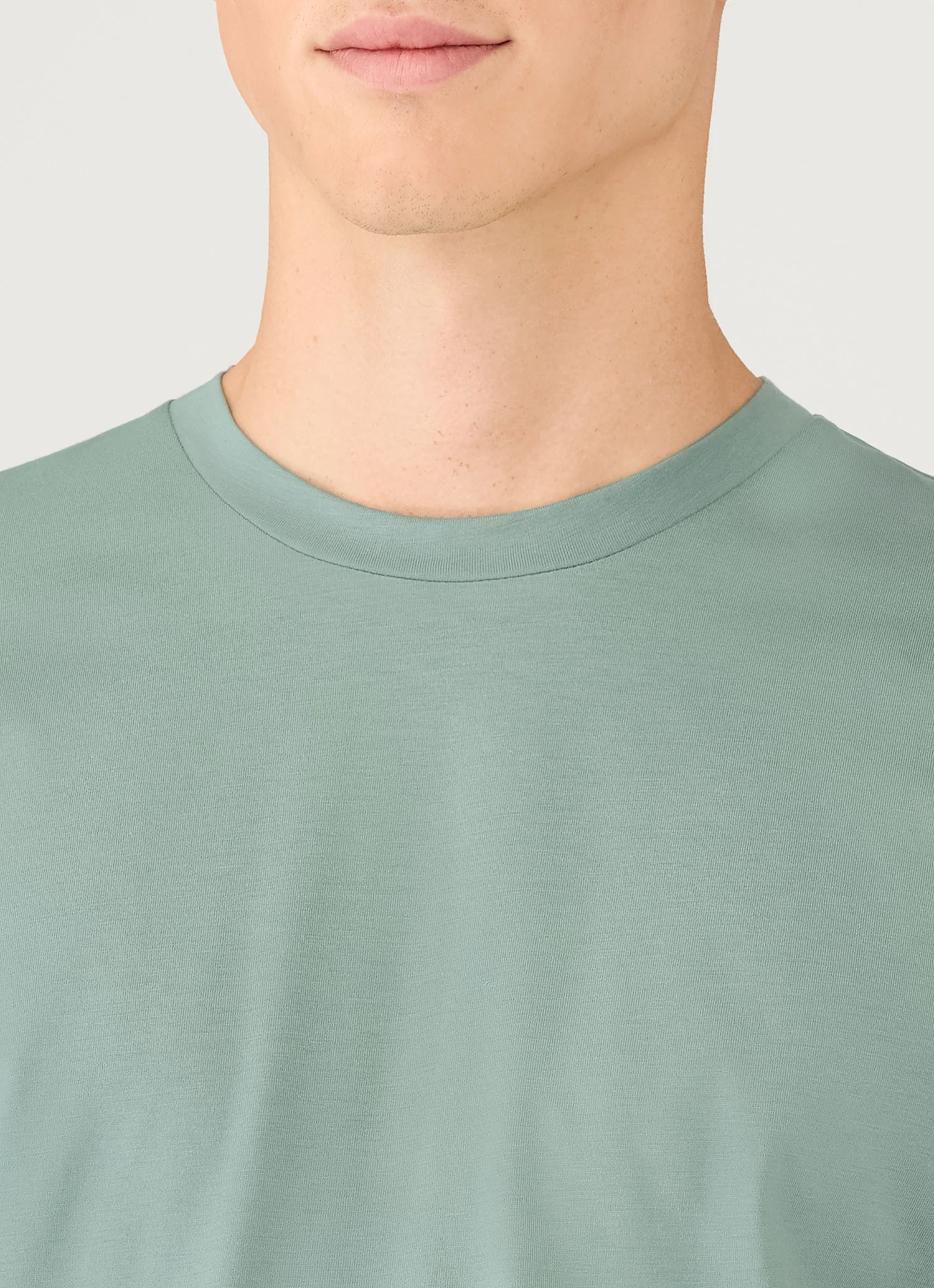 Men's Riviera Midweight T-shirt in Steel Green - Image 6