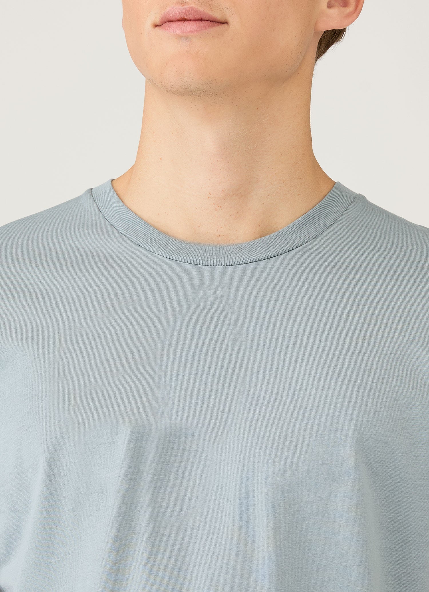 Men's Riviera Midweight T-shirt in Stone Blue - Image 6
