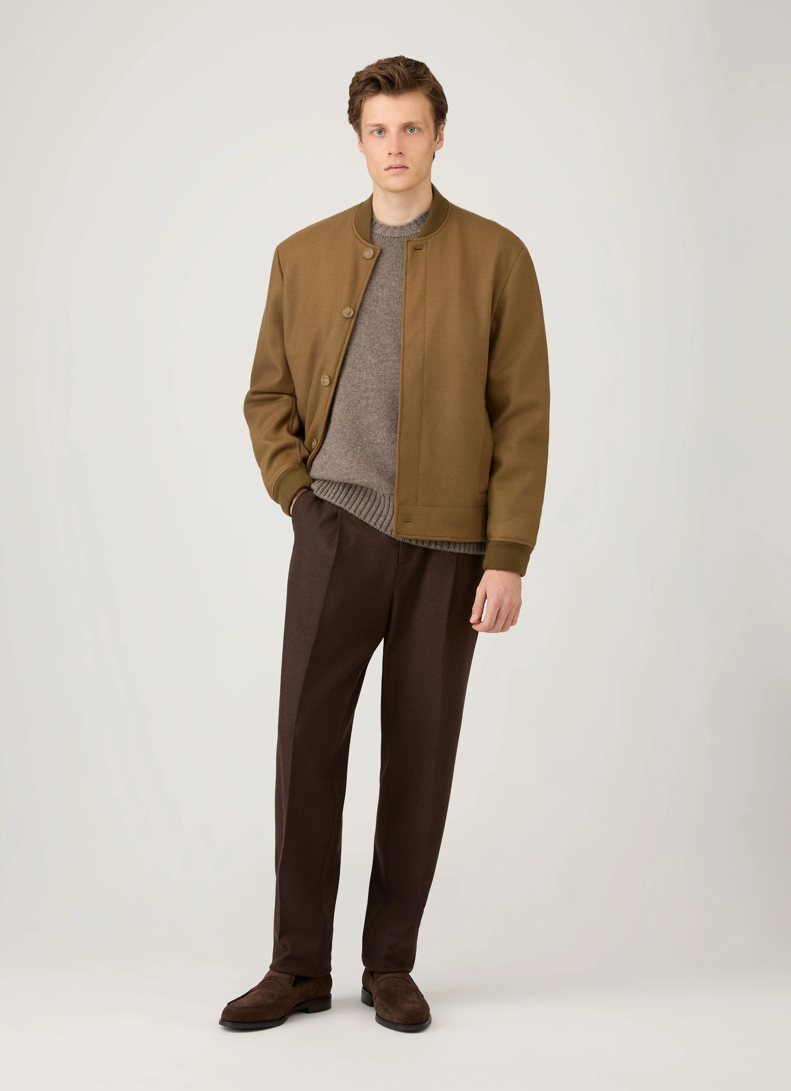 Men's Roxburgh Cashmere Jumper in Bark - Image 3