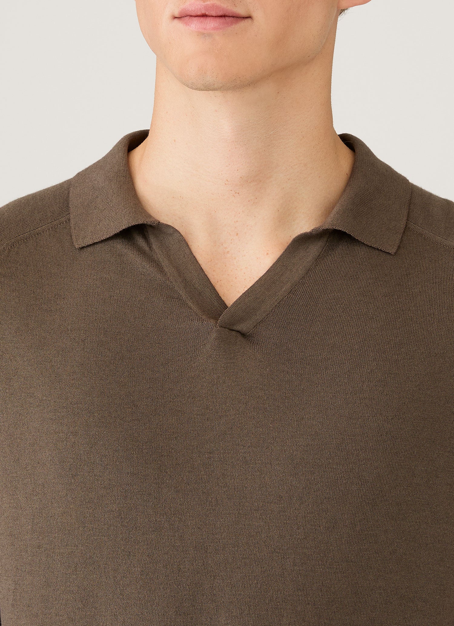Men's Sea Island Cashmere Knitted Polo in Bark - Image 6