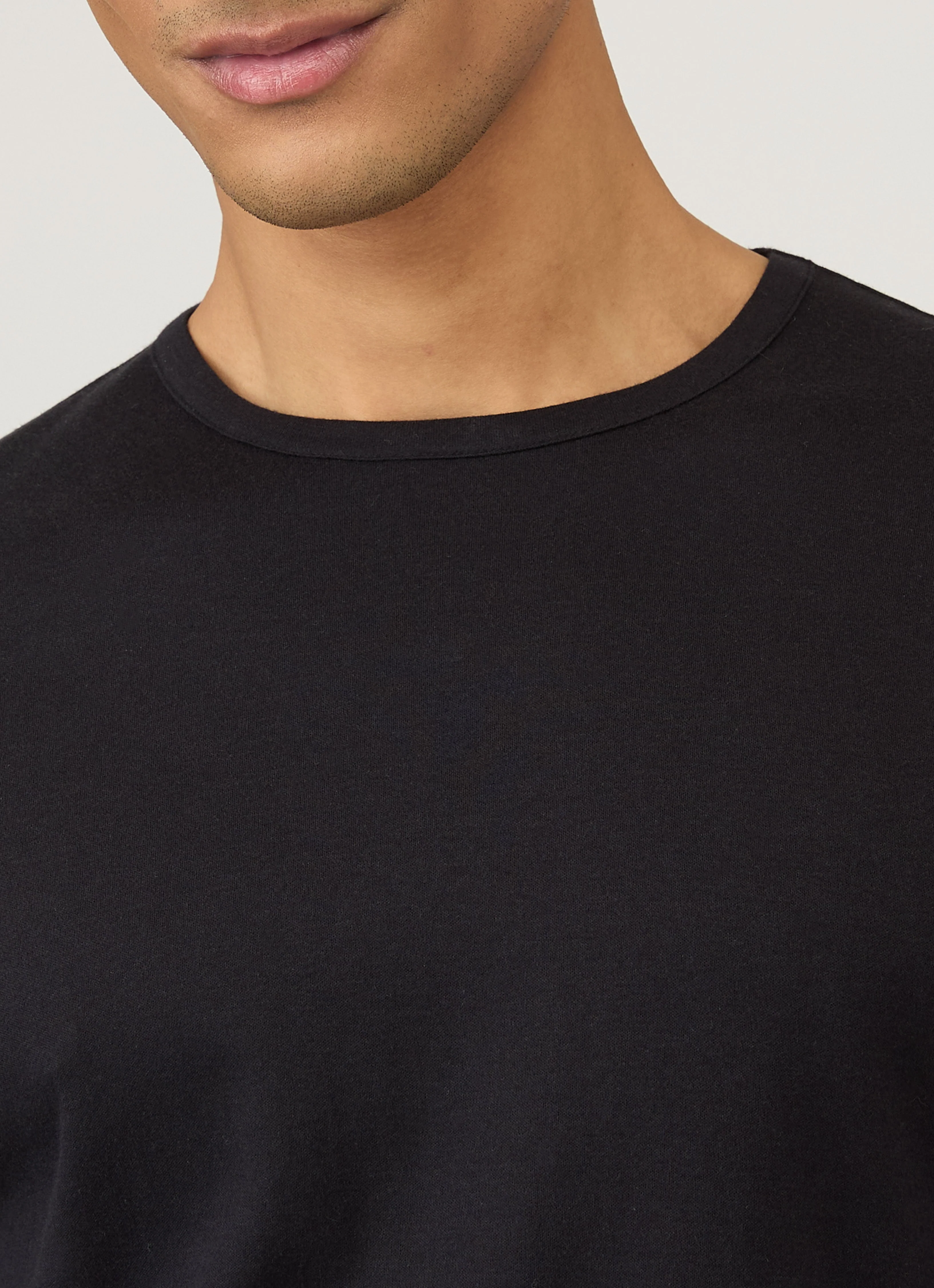 Men's Sea Island Cotton T-shirt in Black - Image 6