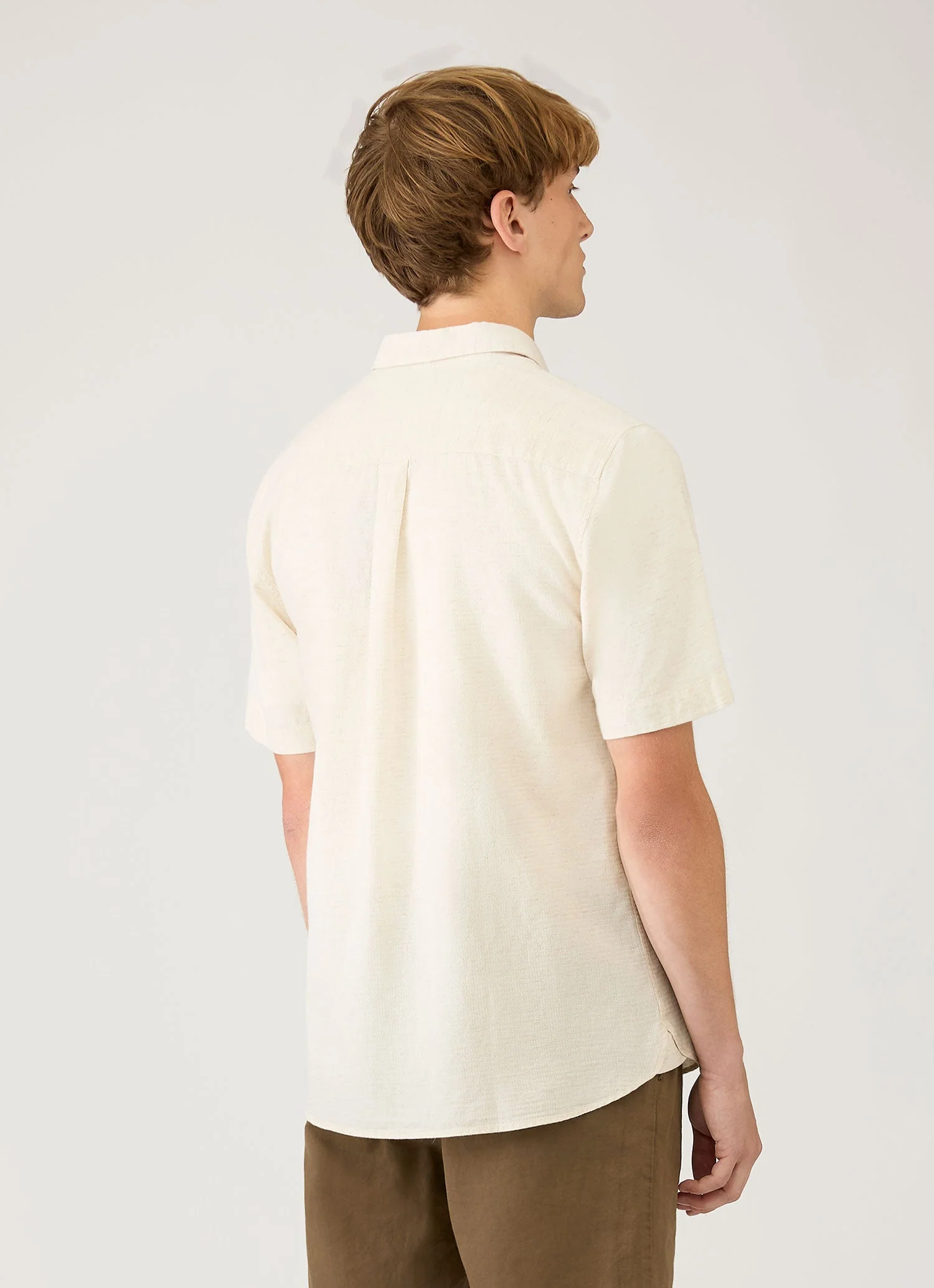 Men's Short Sleeve Cotton Linen Shirt in Ecru - Image 5