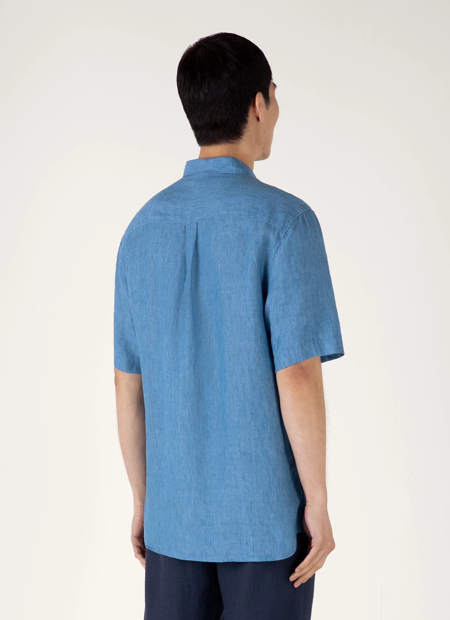 Men's Short Sleeve Linen Shirt in Cool Blue - Image 5