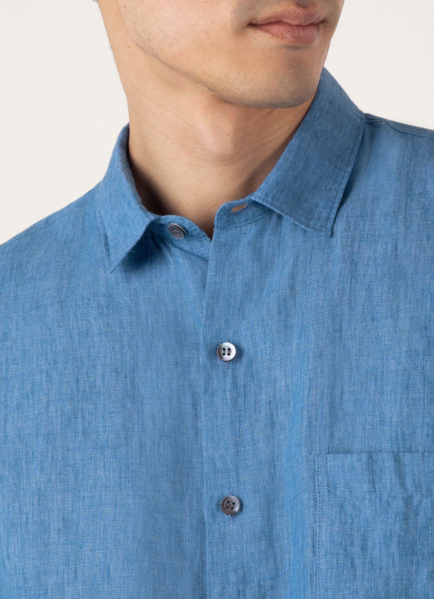 Men's Short Sleeve Linen Shirt in Cool Blue - Image 6