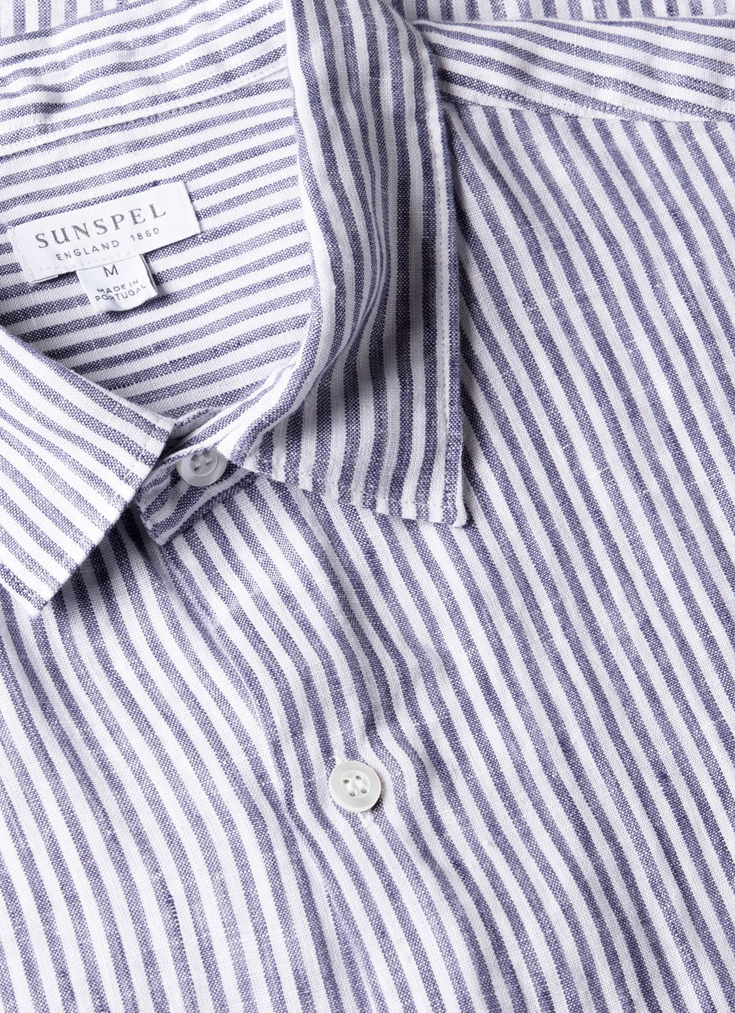 Men's Short Sleeve Linen Shirt in White/Navy - Image 4