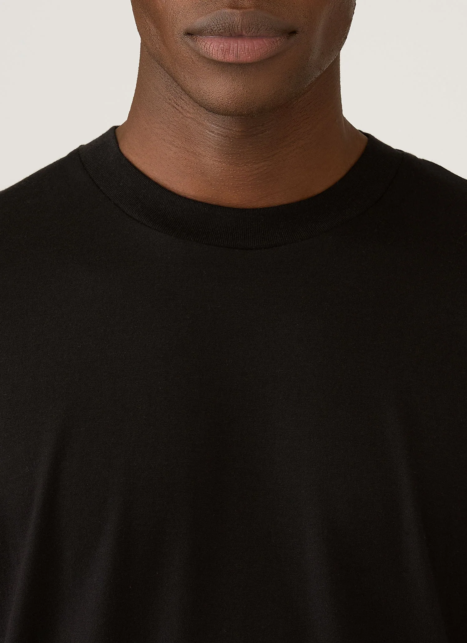 Men's Silk Cotton Cashmere T-shirt in Black - Image 6