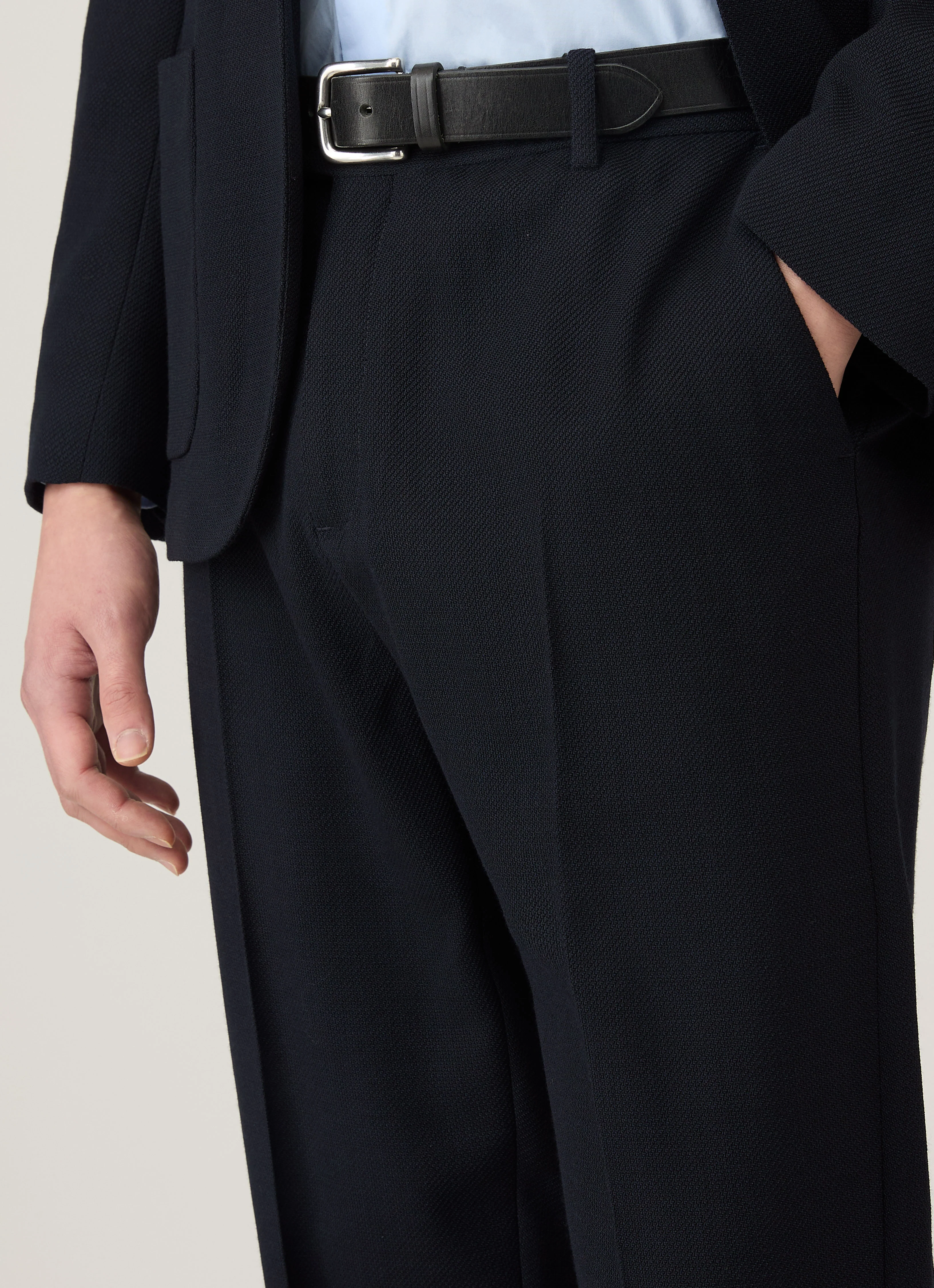 Men's Textured Wool Trouser in Navy - Image 6