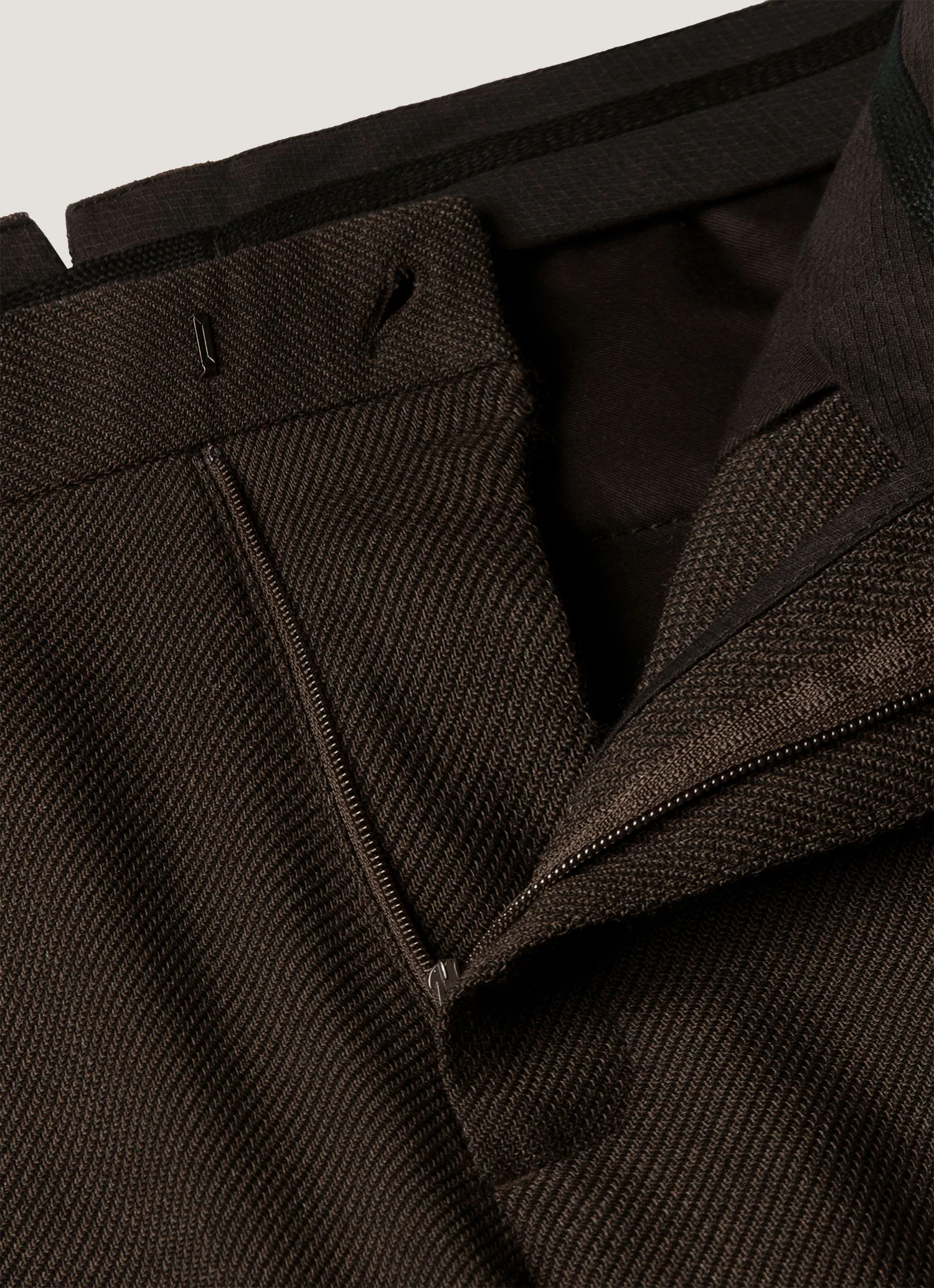 Men's Textured Wool Trouser in Truffle - Image 4