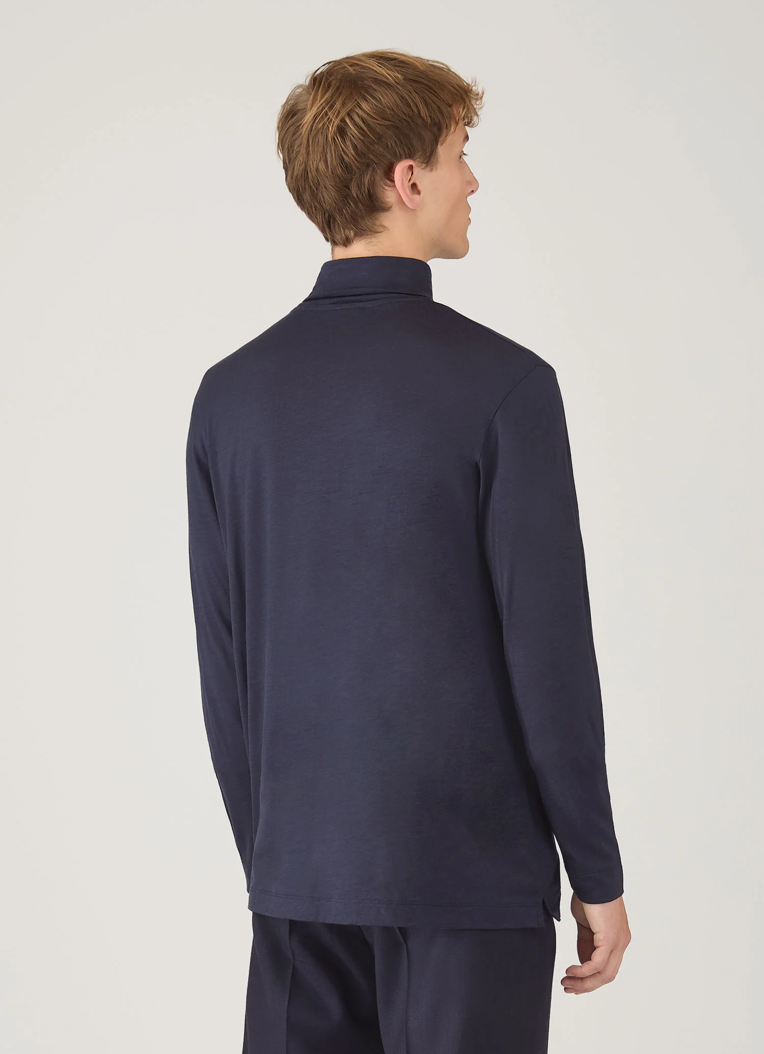 Men's Ultra-Fine Merino Roll Neck in Navy - Image 5