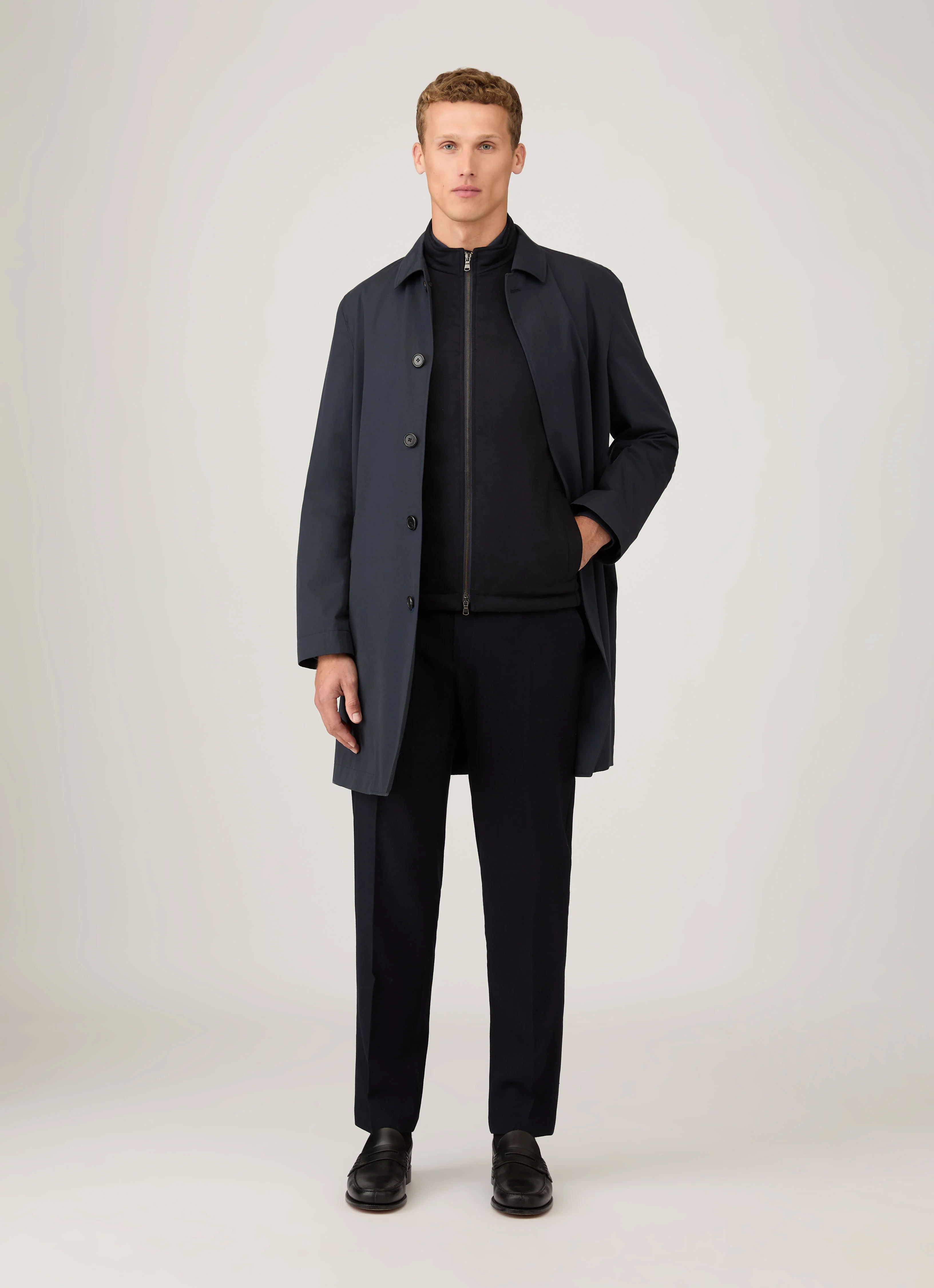 Men's Wool Cashmere Gilet in Navy - Image 3