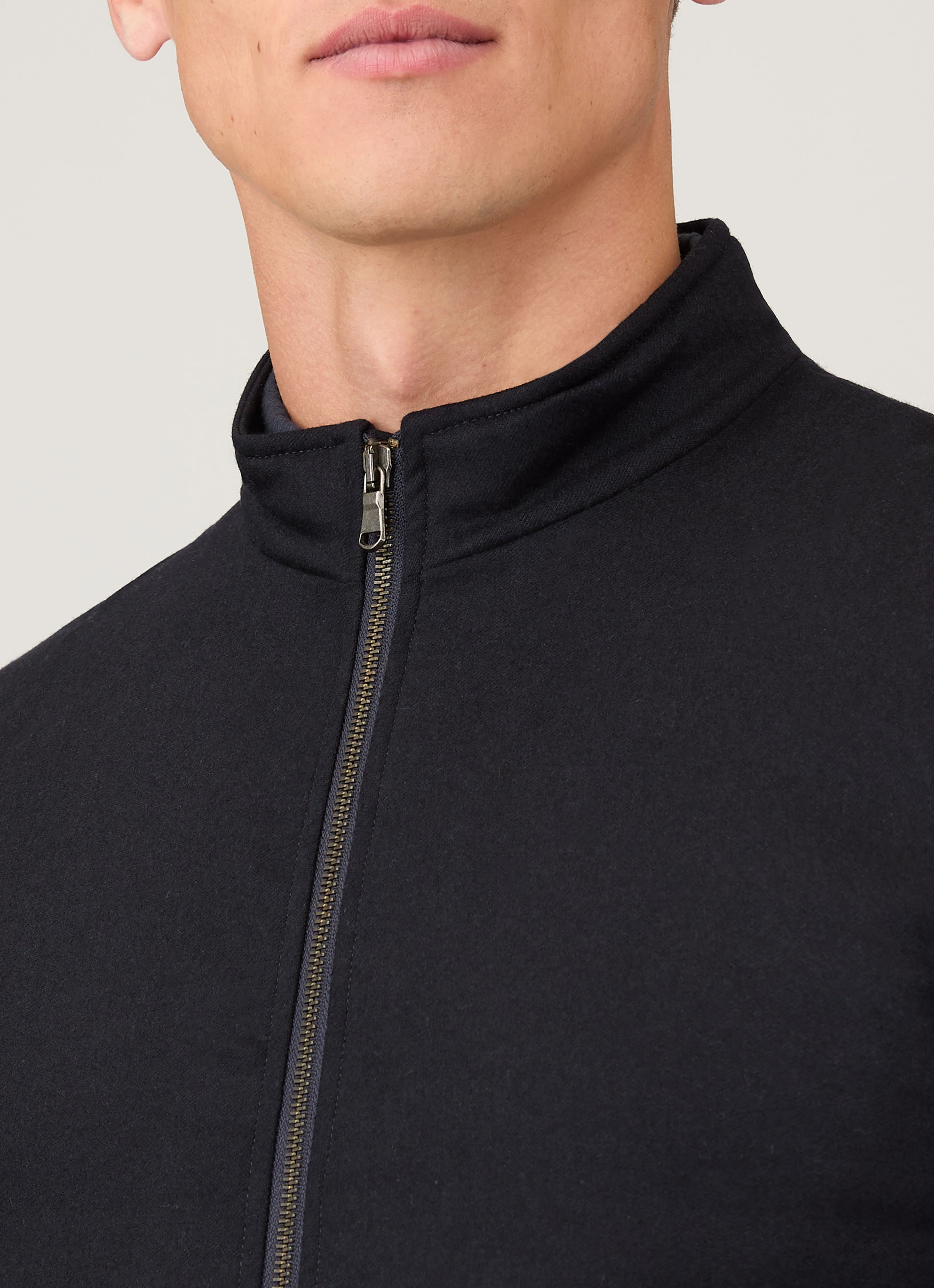 Men's Wool Cashmere Gilet in Navy - Image 6
