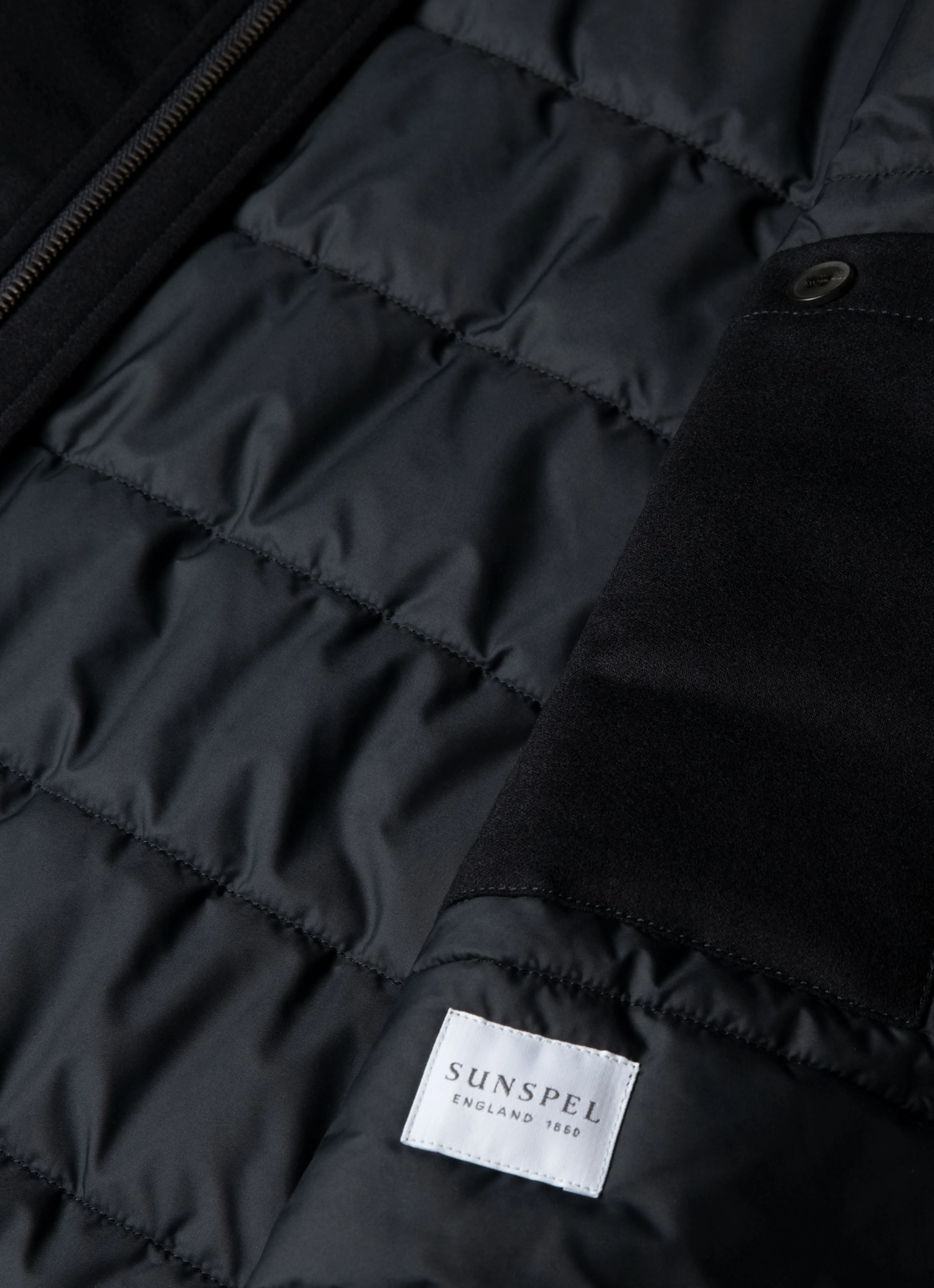 Men's Wool Cashmere Gilet in Navy - Image 7