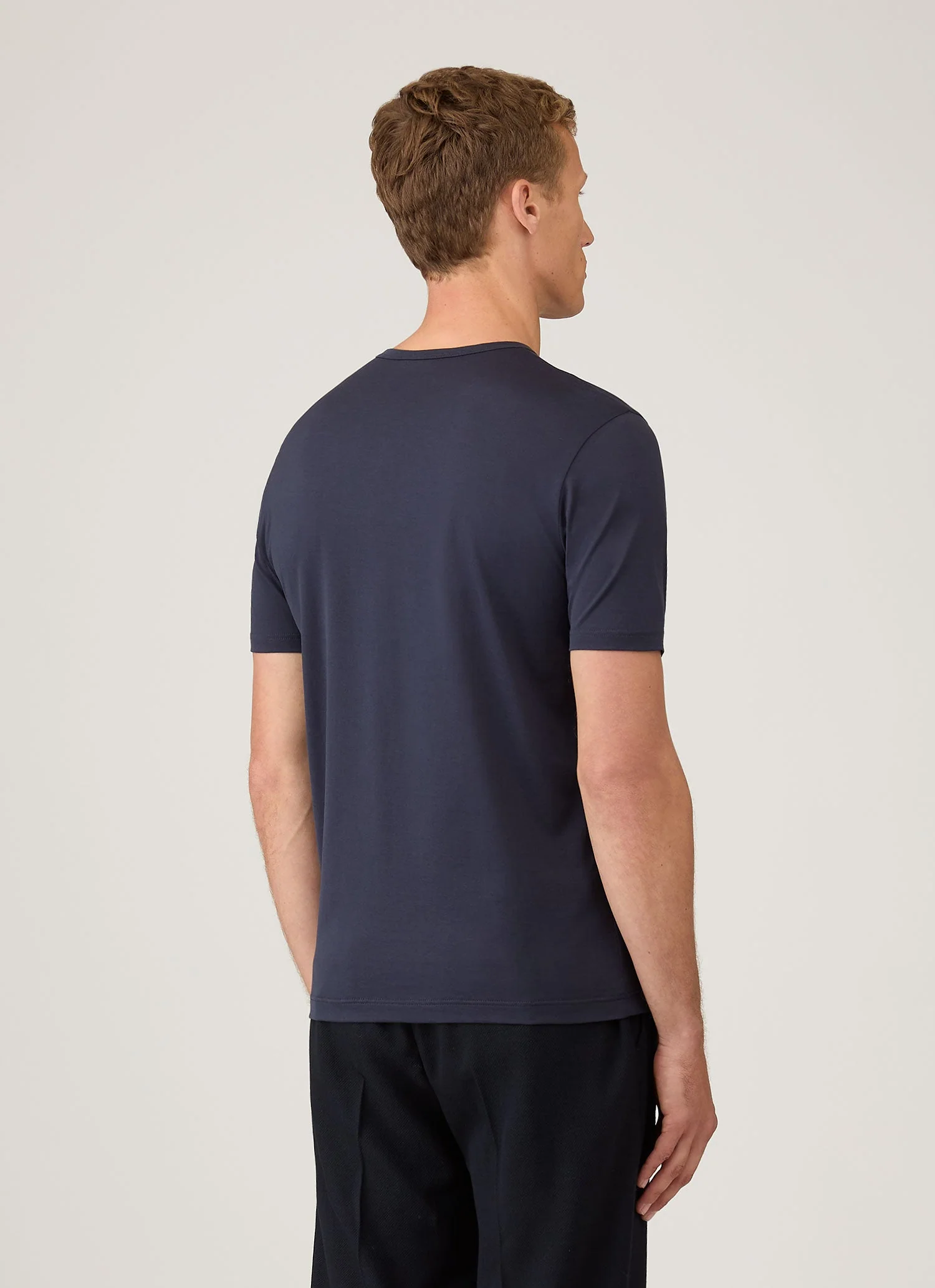 Men's Classic T-shirt in Navy - Image 5