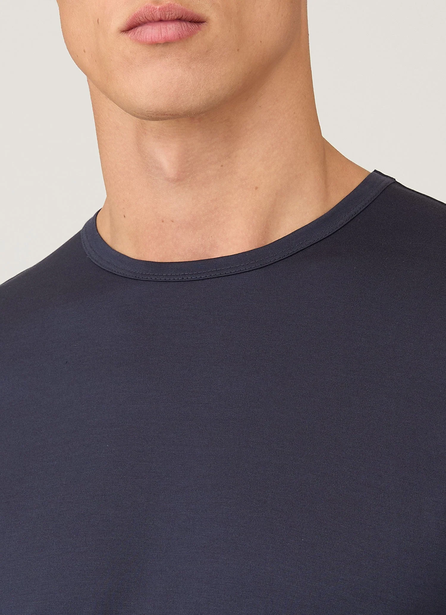 Men's Classic T-shirt in Navy - Image 6
