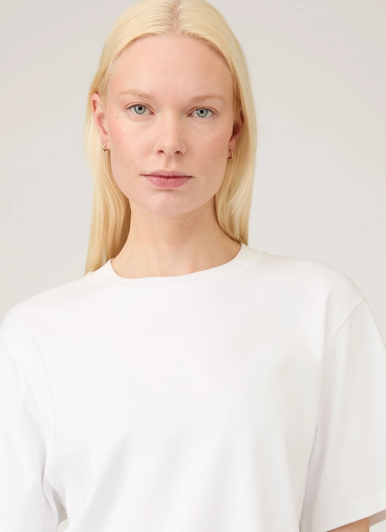 Women's Boxy Heavyweight T-shirt in White - Image 4