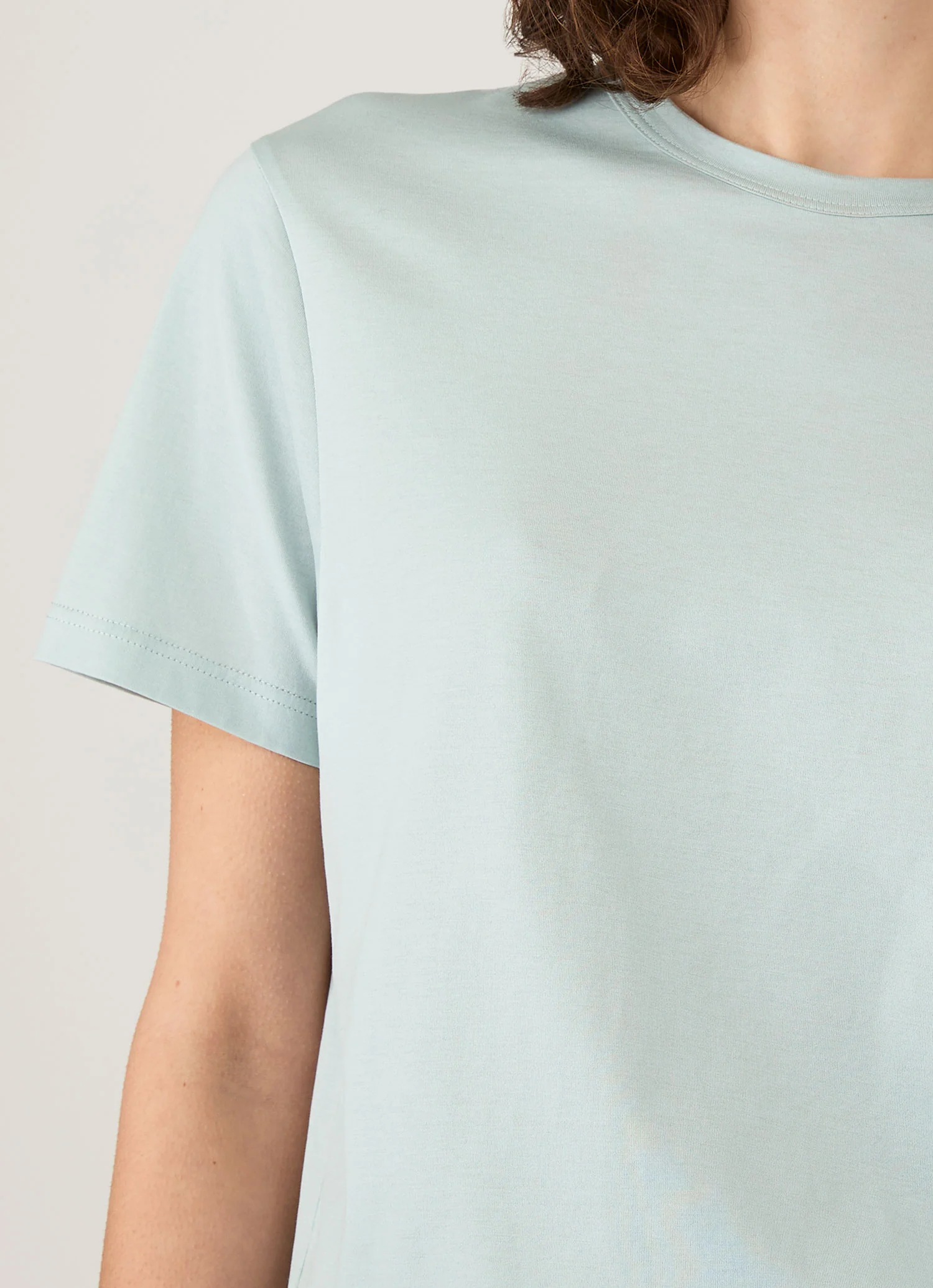 Women's Relaxed Fit T-shirt in Peppermint - Image 4