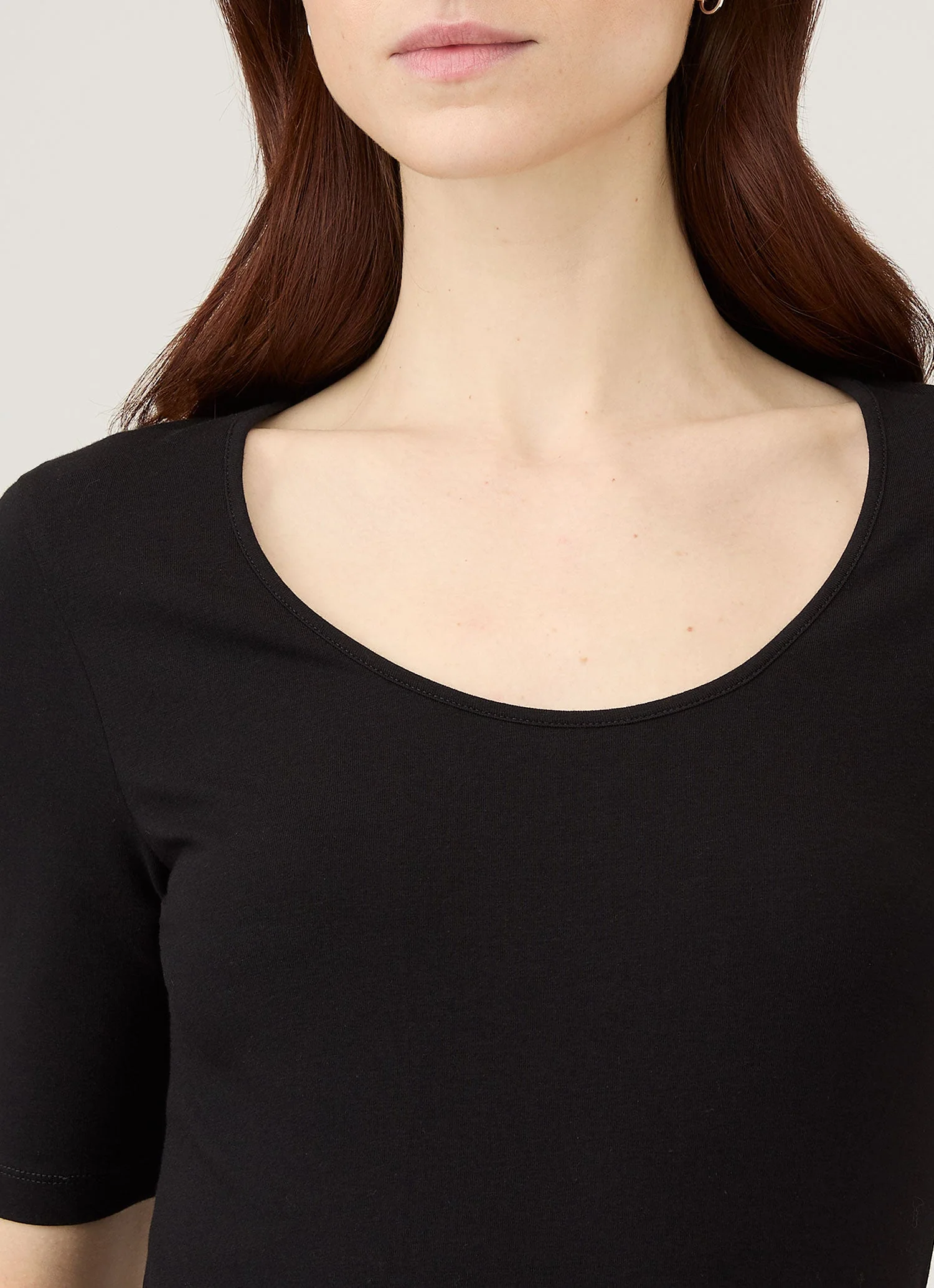 Women's Stretch Cotton Scoop Top in Black - Image 4